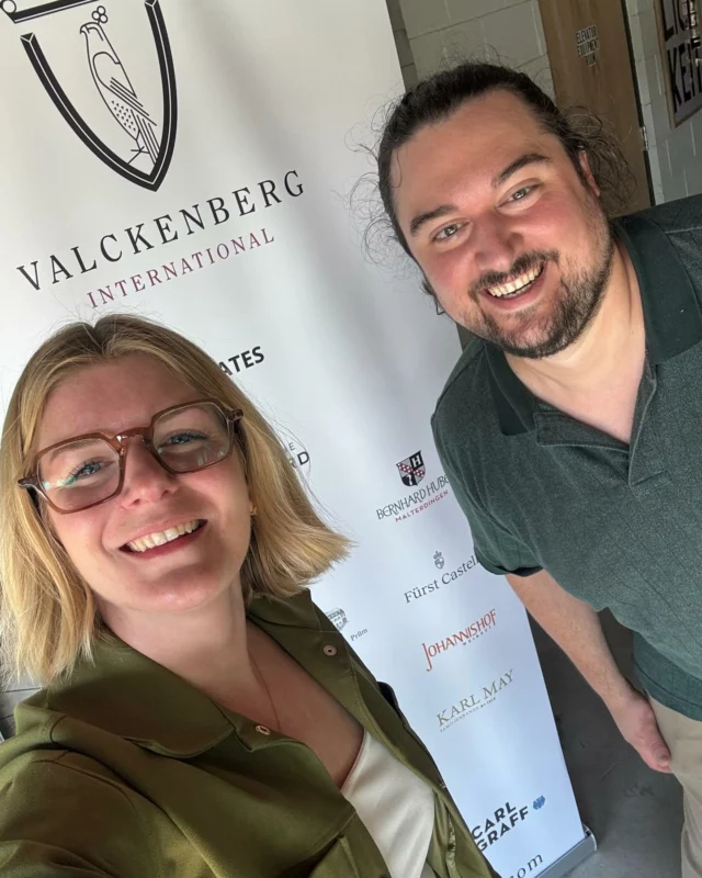 VAUX on the road again! 🍾☺️

Maria ist zum zweiten Mal mit VAUX-Sekten im Gepäck in den USA unterwegs. Auf dem Tourplan standen Stopps in Charlotte, Orlando, Detroit, Ann Arbor – und zum Finale: Kansas City.

Ein großes Dankeschön an @p.j._valckenberg für eine großartige „Aplifying Tour“ und an unsere Partner @tryon_distributing, @maverickbevfl, @eagleeyebrands und @vintegrity für inspirierende Tastings, spannende Gespräche und den Einblick in neue, vielversprechende Märkte. 😊🙏

See you soon!

_____

VAUX on the road again! 🍾😊

Maria is back in the U.S. for the second time, carrying the sparkle of VAUX with her. The tour included stops in Charlotte, Orlando, Detroit, Ann Arbor – and wrapped up in Kansas City.

Huge thanks to @p.j._valckenberg for an amazing Aplifying Tour and to our partners @tryon_distributing, @maverickbevfl, @eagleeyebrands und @vintegrity for inspiring tastings, great conversations, and exciting new market opportunities. 😊🙏

See you soon!

.
#ontour #usa #ontheroadagain #schlossvaux #vaux #rheingau #tradition #sekt #sektmacher #sparkling #sektrevolution #wine #winelover #sommelier #instawine #winestagram #winetime #foodandwine