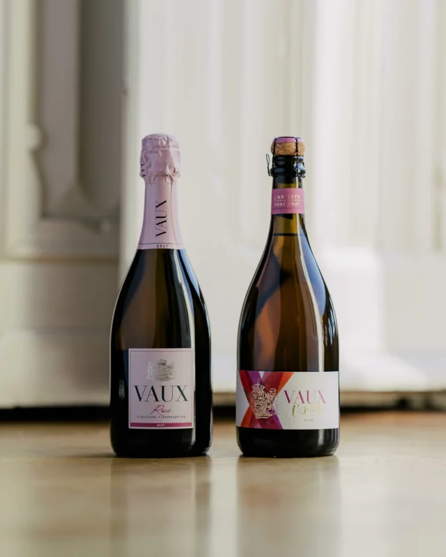Ein Traumpaar… - ohne Worte, selbstredend schön. Eigenlob muss auch mal sein. 😊
#rosé #lartiste #schlossvaux #vaux #rheingau #tradition #sekt #sektmacher #sparkling #sektrevolution #wine #winelover #sommelier #instawine #winestagram #winetime